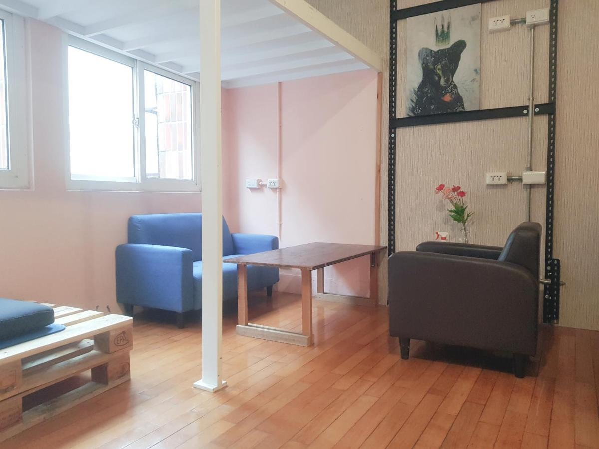 Hostel Of Rising Sun 昇行旅 يونغهة المظهر الخارجي الصورة